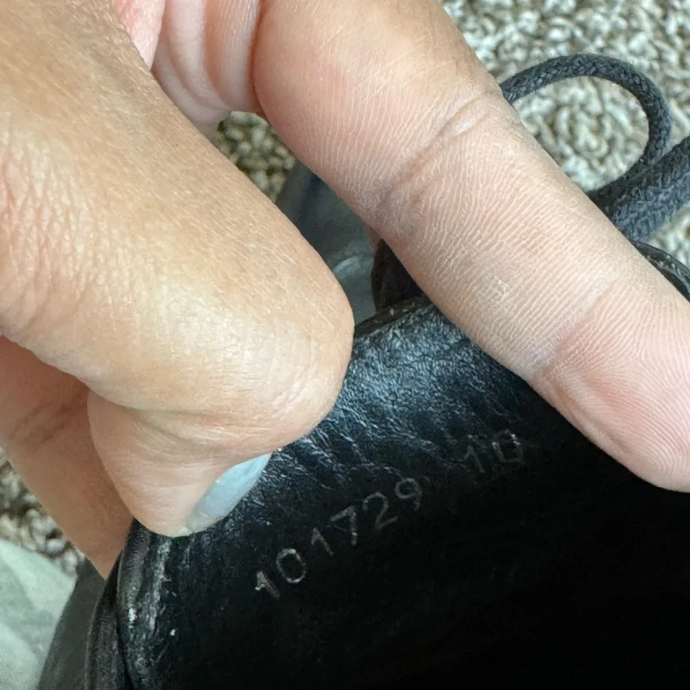 Gucci leather men dress shoes